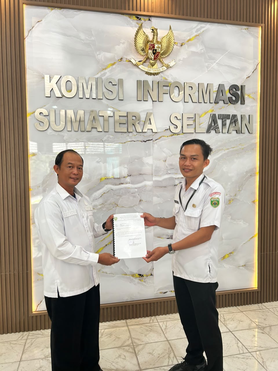 Penyerahan Laporan Layanan Informasi Publik